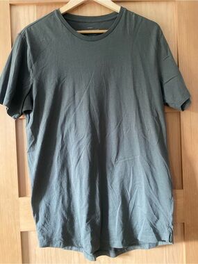 Cotton On (Australia) Organic Cotton Loose Fit T-Shirt Men Size S (Olive Green